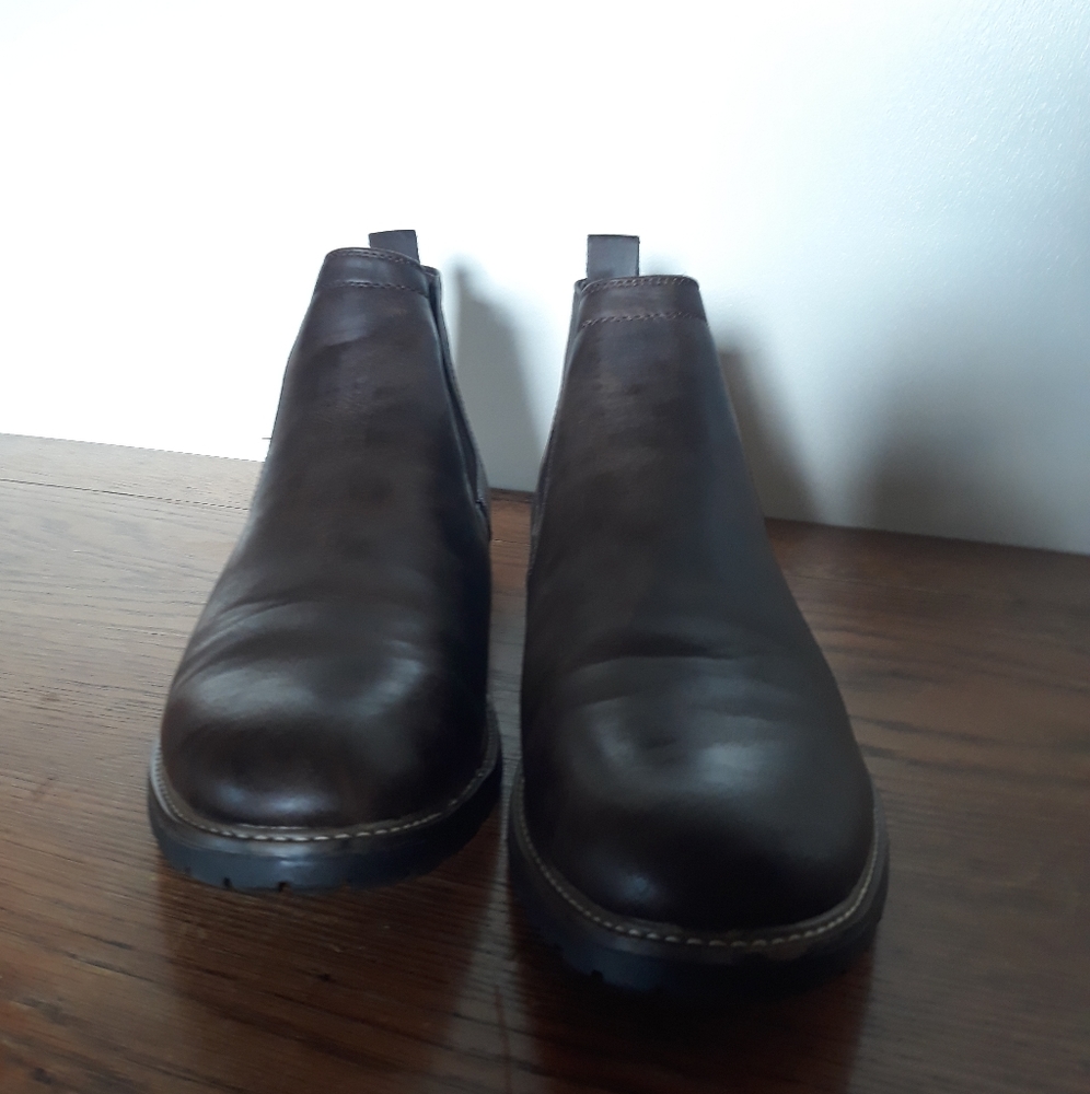 NWOB, Bruno Marc, size 11, Chelsea Boot, Brown